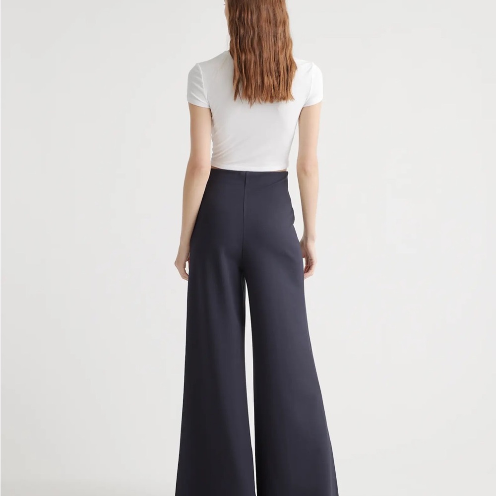Quince NWT Ultra-Stretch Ponte Super Wide Leg Pants Navy- 31” inseam - Picture 2 of 8